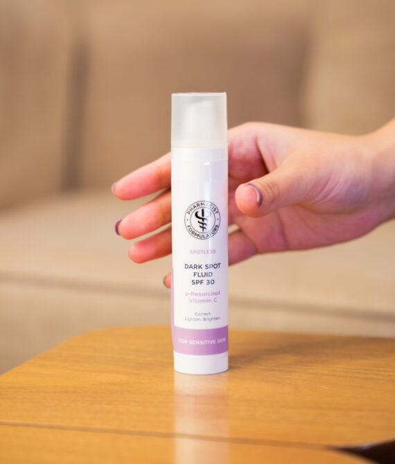 PF DARK SPOT FLUID CREAM SPF30+ WITH p-RESORCINOL VIT C